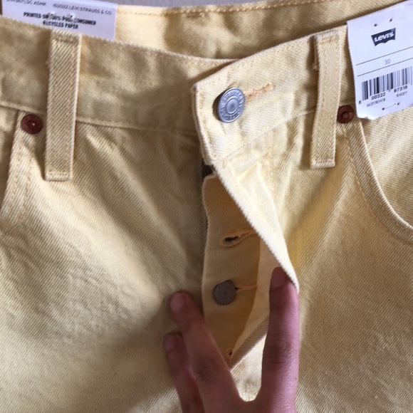 Levi’s 501 high waisted frayed denim cut off shorts yellow button fly - Picture 4 of 6